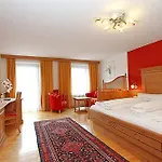 Familien- Und Vitalhotel Muehlpointhof Hotel 3*